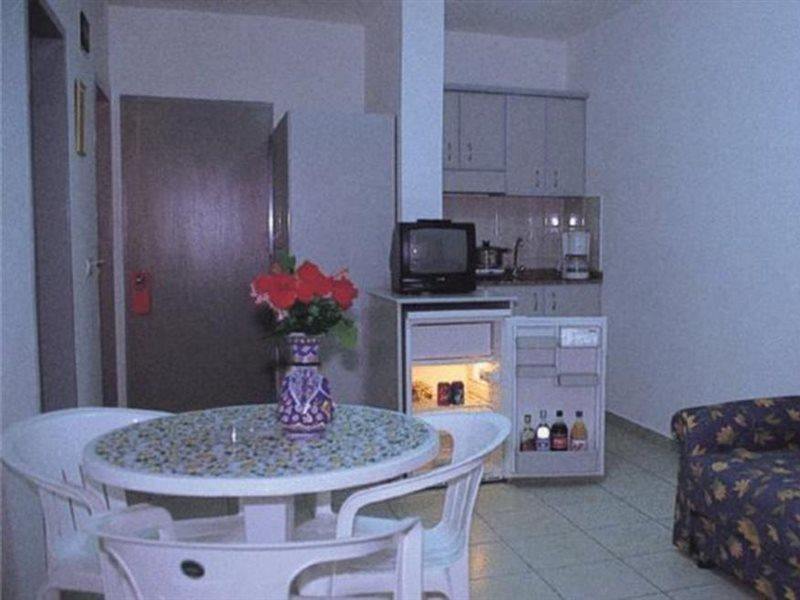 Kleopatra Aytur Apart Hotel Alanya Exteriör bild